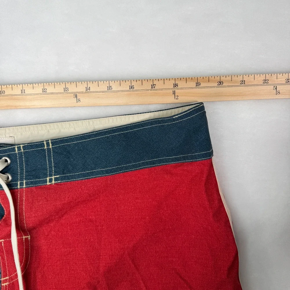 Quiksilver Board Shorts 38 Red Navy Colorblock Tropical Hibiscus Mens Trunks